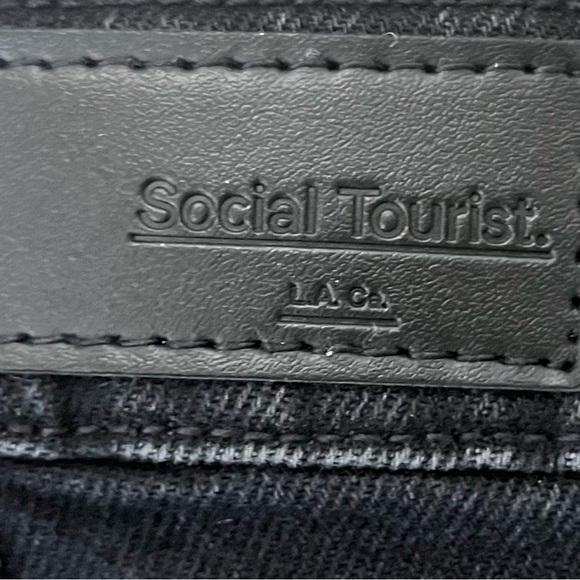 Social Tourist Black Wide Leg Jeans for Women - Picture 9 of 12